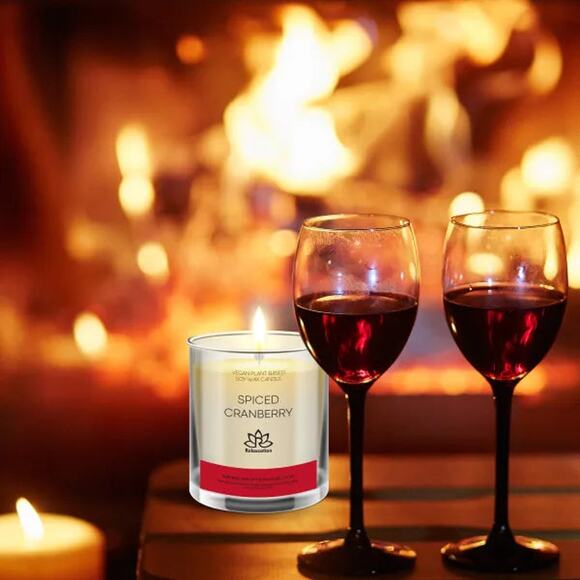 SPICED CRANBERRY Soy Wax Candle in Glass Jar (10 oz) - Picture 4 of 7